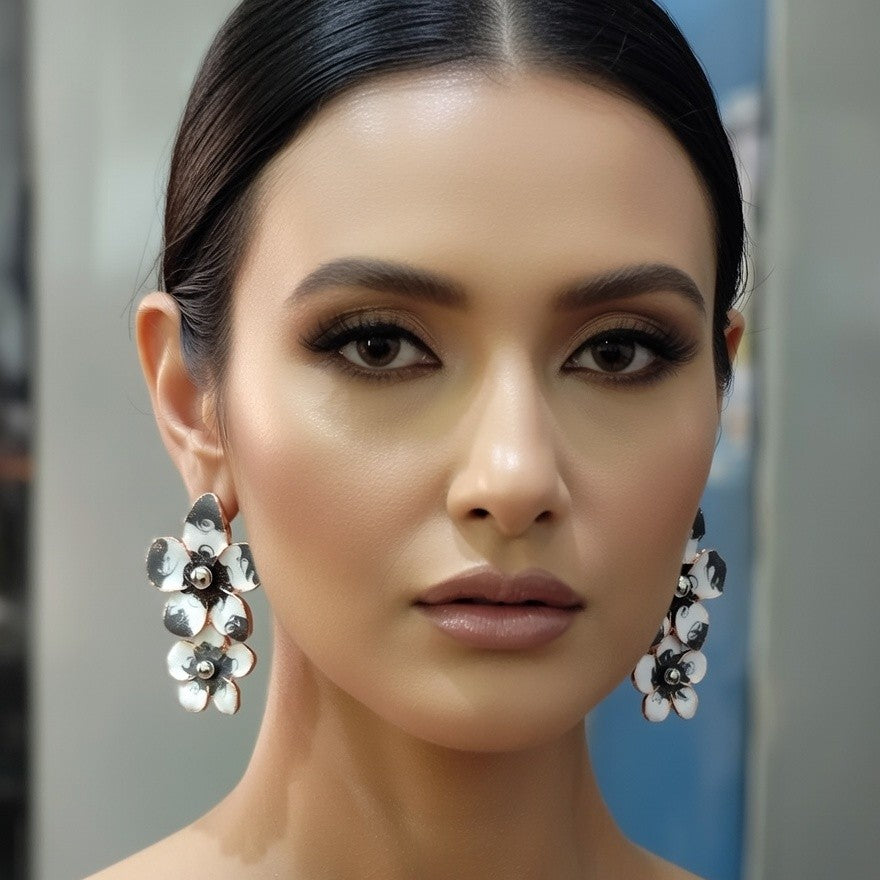 Dangling Floral Earring